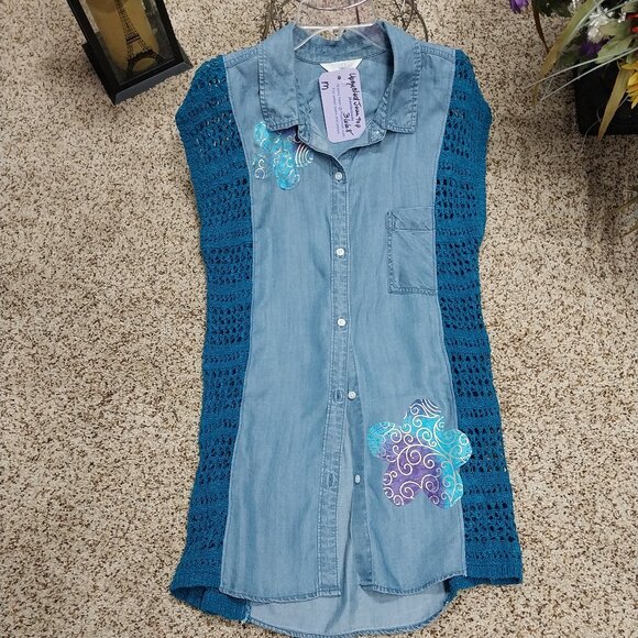 3668 Size Medium Time & True Upcycled Crochet Trim Jean Top. - Picture 1 of 8